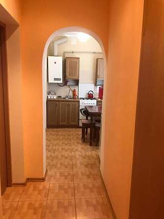 Фото 5. Двухкомнатный дом с аккуратным ремонтом в центре Евпатории