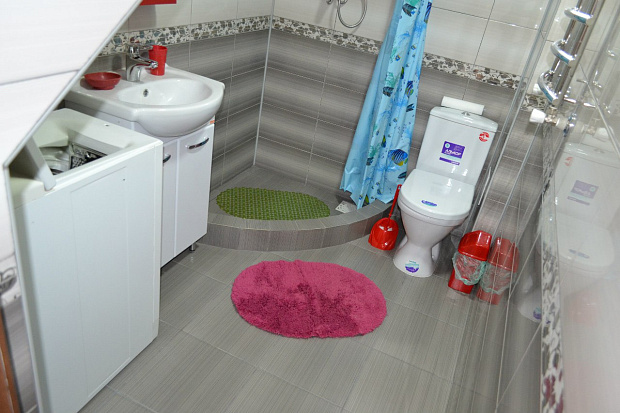 Фото 3. Двухкомнатный коттедж в курортной зоне