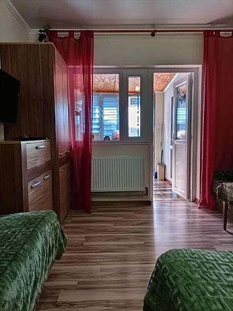 Фото 2. Небольшой однокомнатный домик возле Бювета в Евпатории