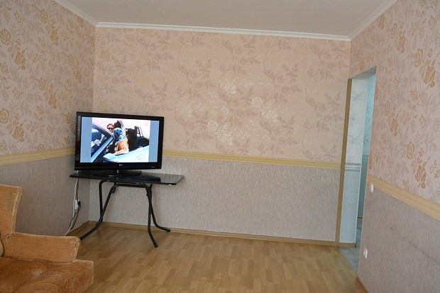 Фото 4. Трехкомнатная квартира в центре Евпатории