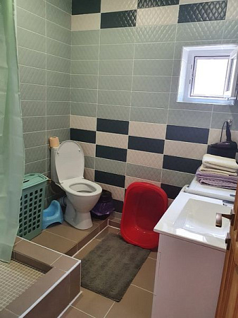 Фото 4. Однокомнатный номер класса Люкс в курортной зоне Евпатории