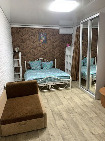 Фото 1. Большой двухуровневый дом в старом городе Евпатории