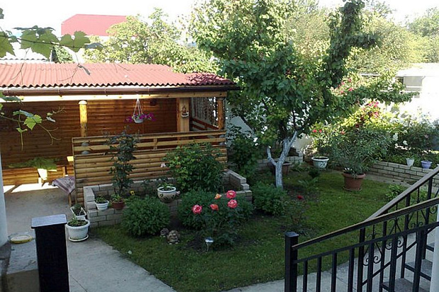 Фото 16. Уютный однокомнатный номер в светлых тонах возле парка Фрунзе